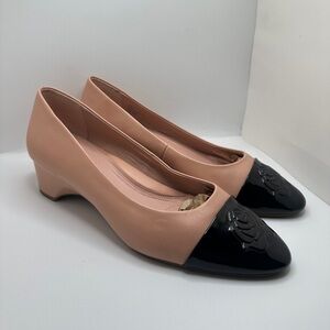 NEW Taryn Rose Rhea Babette Low Heel Pumps Colorblock Nude Pink & Black Sz 11B